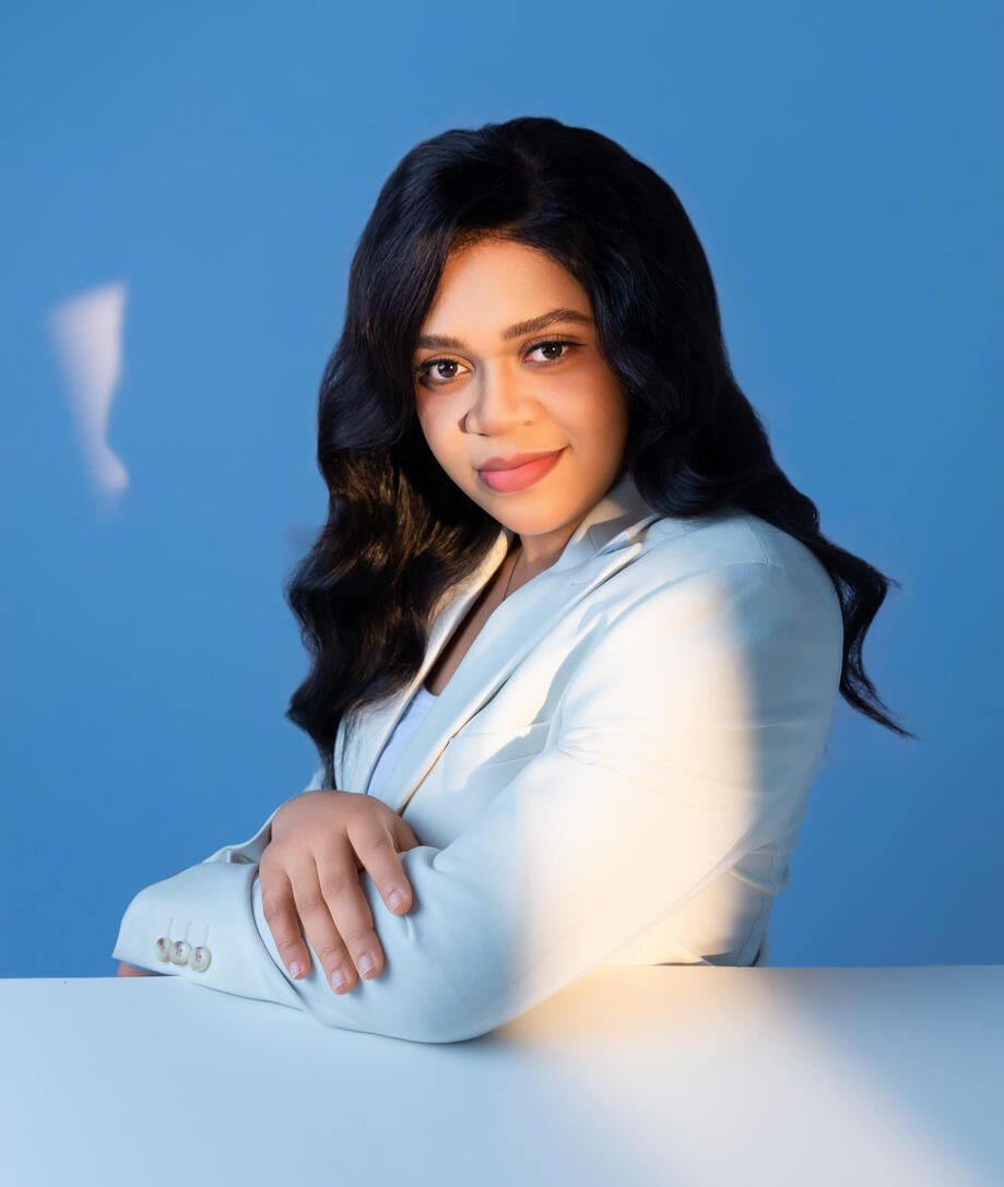 The Curegis team stepped in and helped me do such phenomenal work on my website, sales pages and email automations that helped me land my first coaching clients. I am happy to recommend them to other visionary coaches. (Ugonne Ann 🇨🇳)